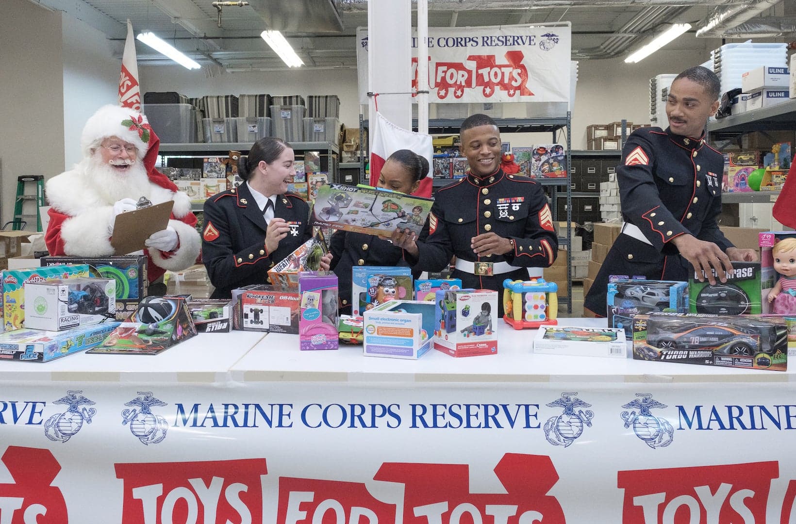 Toys for tots_campaign